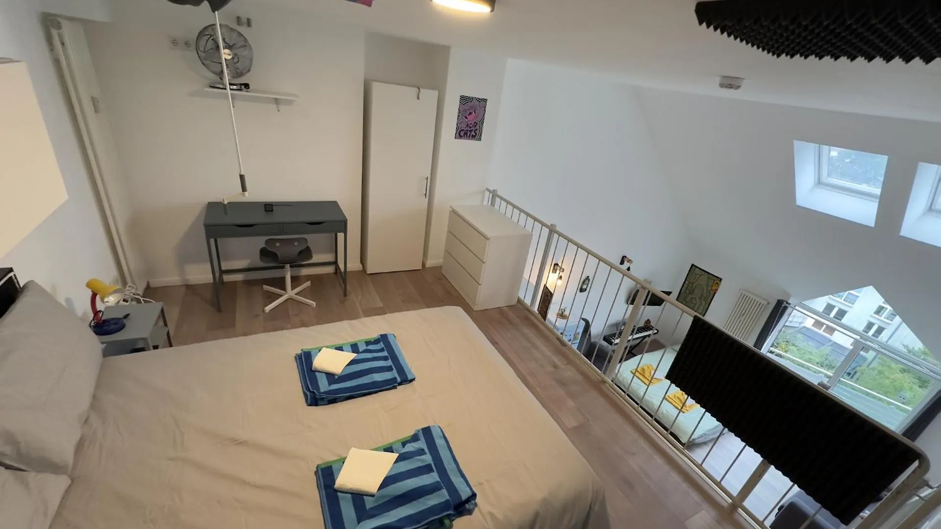 Inspiring, Bright Loft - Garage, Wifi, Bicycle Apartment Berlin