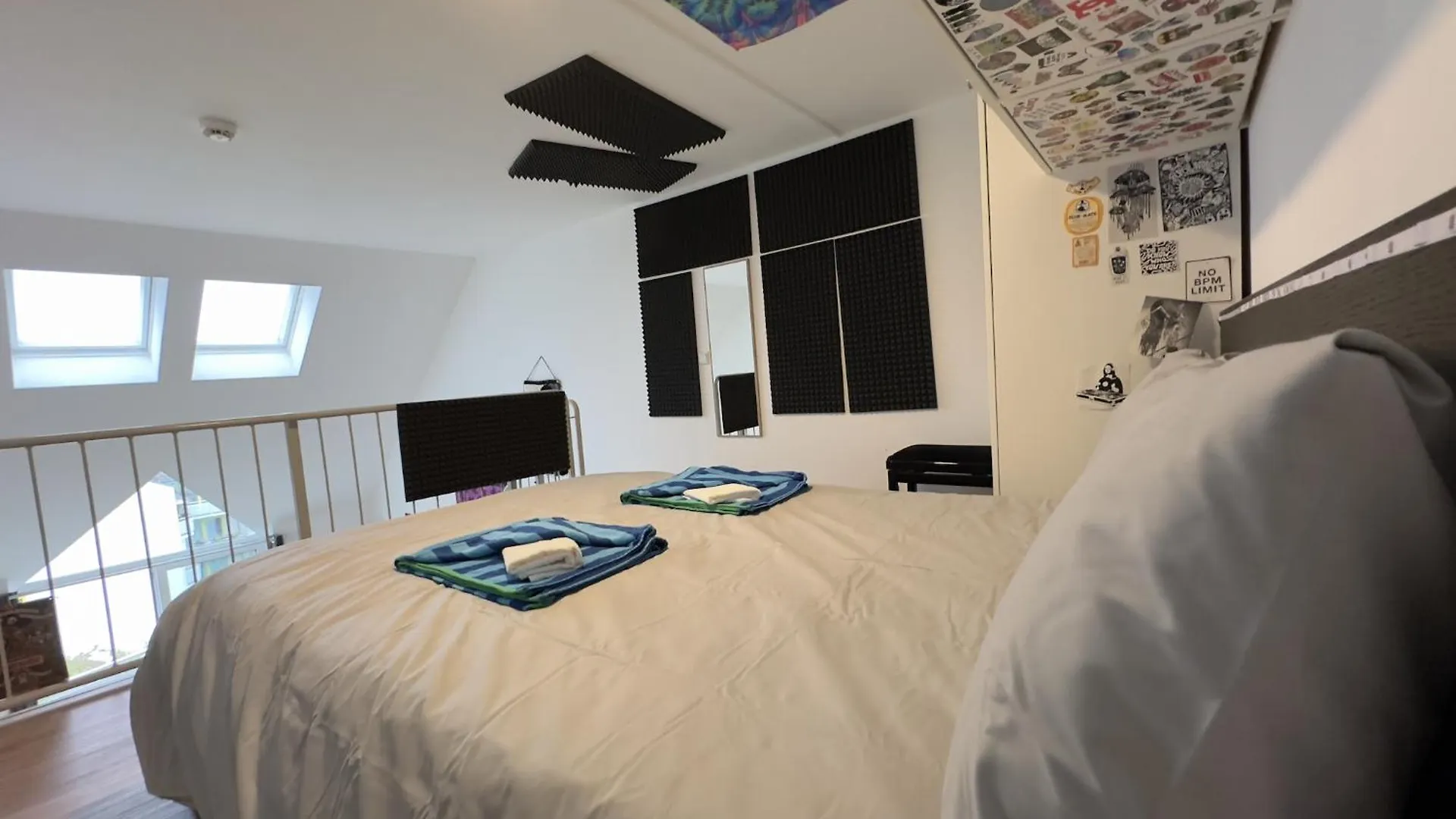 Inspiring, Bright Loft - Garage, Wifi, Bicycle Apartment Berlin