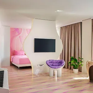 Nhow Otel